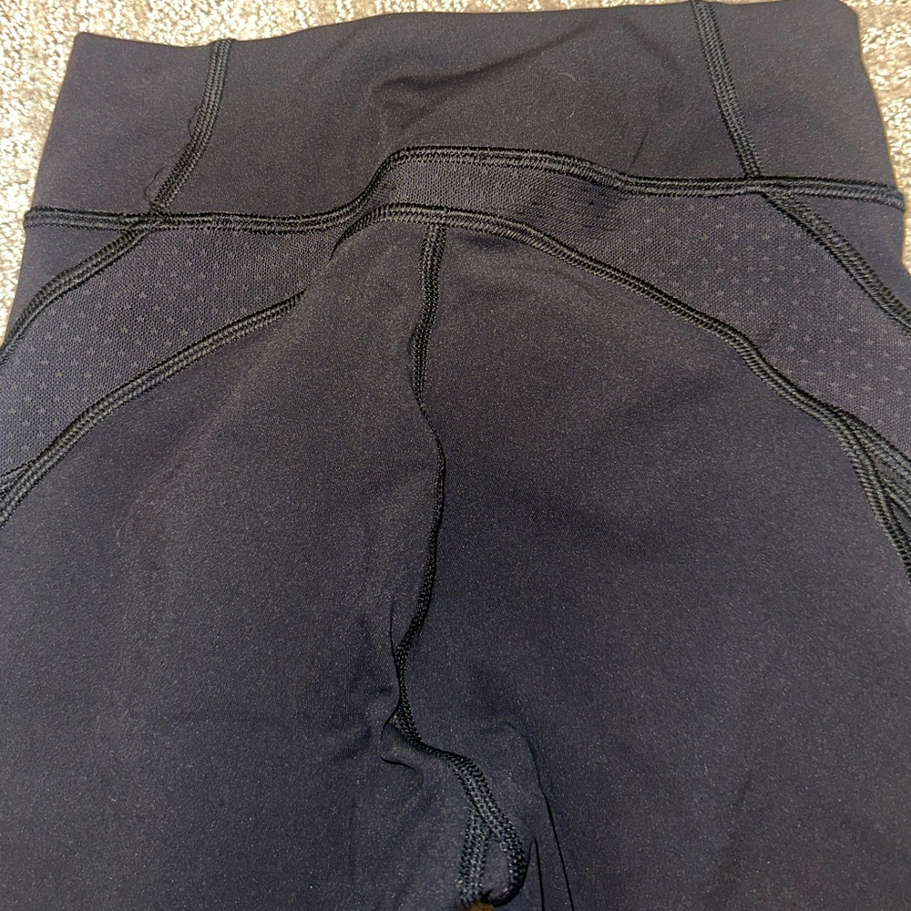 Lululemon Capri leggings. Size 4